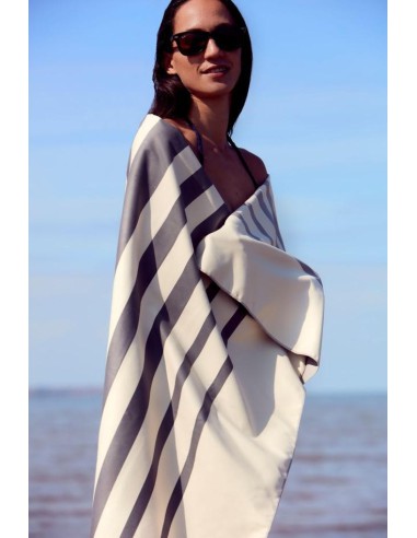 Serviette microfibre gris marin polyester recyclé à 60% pour la plage, piscine, voyages...
