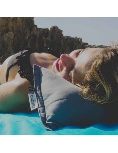 Coussin de plage upcyclé gris
