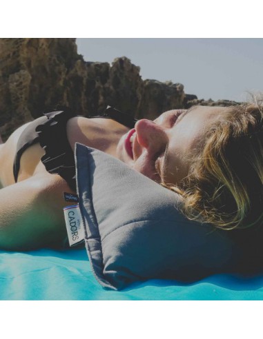 Coussin de plage upcyclé gris