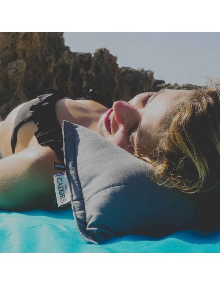 Coussin de plage upcyclé gris