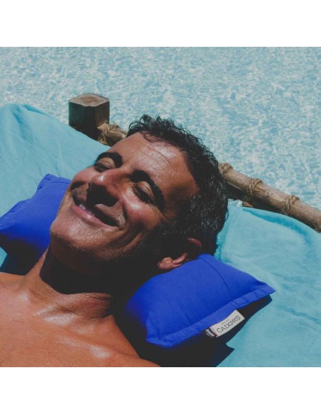 Coussin plage cale-nuque Mykonos bleu outremer