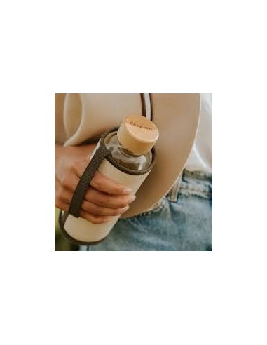 gourde isotherme garantie a vie, en verre et bois avec sa couverture