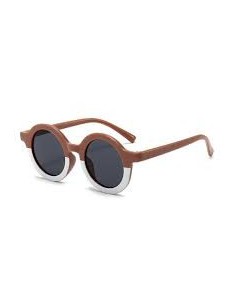 Protégez vos yeux avec style grâce à nos lunettes de soleil écoresponsables : design chic, verres UV400, matériaux durables.