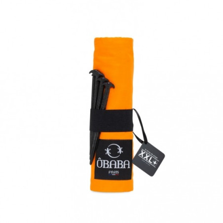 Drap de plage XXL+ orange mandarine avec des piquets - Fabriqué en France, responsable, 100% coton