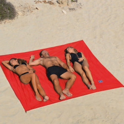Drap de plage XXL+ Saint James rouge avec des piquets - Fabriqué en France, responsable, 100% coton