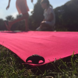 MIAMI LE BIG - drap de plage Obaba, avec des piquets pour ne pas s'envoler